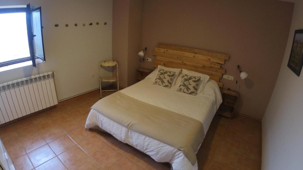 Castell De Ceuro. Hotel Rural Ogern Екстериор снимка
