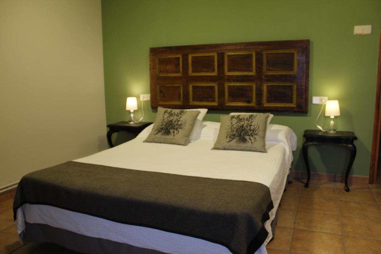 Castell De Ceuro. Hotel Rural Ogern Екстериор снимка