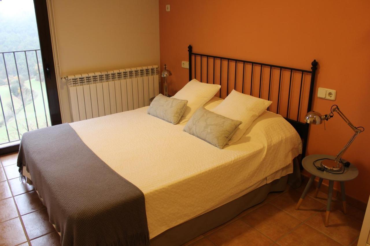 Castell De Ceuro. Hotel Rural Ogern Екстериор снимка